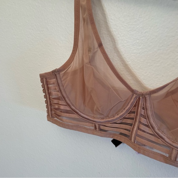 NWT Victorias Secret nude color mesh bra 32C - Picture 10 of 12